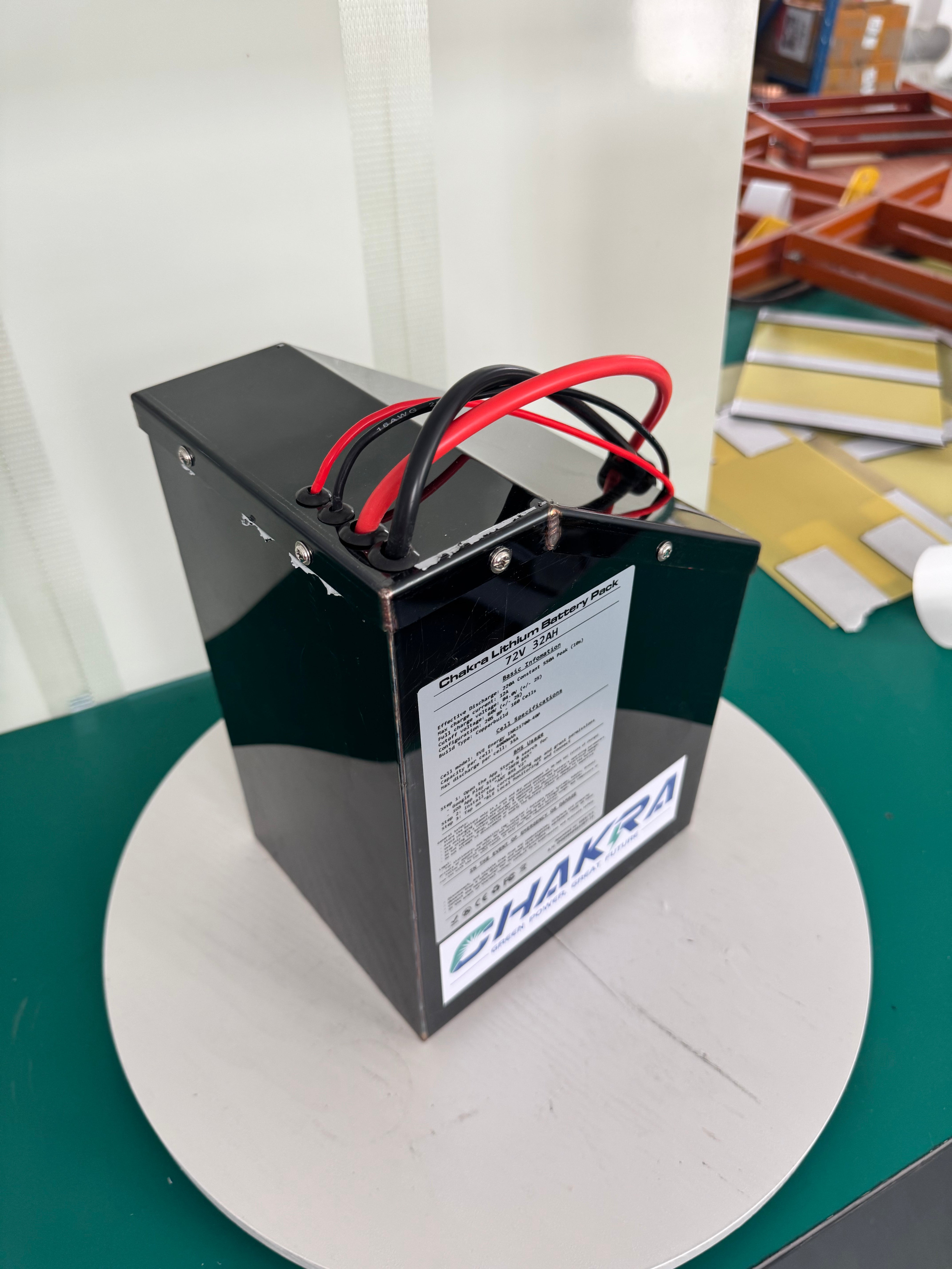 マゼンダ蠍 72V 32Ah 220A Continuous Lithium Battery w/ Bluetooth BMS for