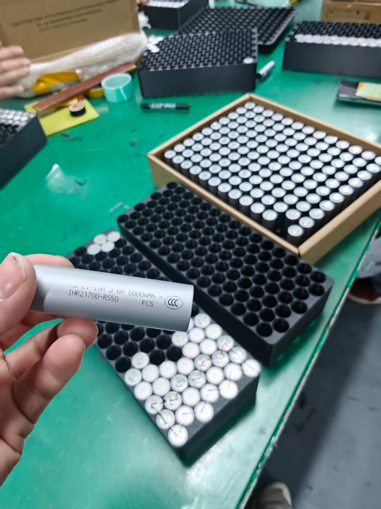 Surron Light Bee 81.4V 45Ah 22S9P High-Discharge Upgrade Battery from Chakra Battery Company Copper-Nickel Composite Foil RS50 Cells 70A Maximum Discharge