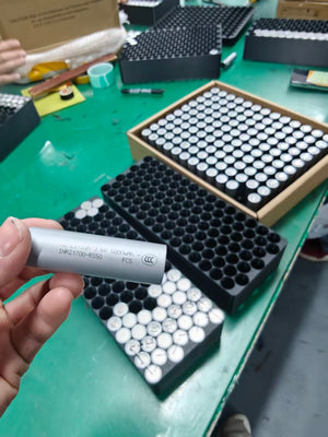 Surron Light Bee 81.4V 45Ah 22S9P High-Discharge Upgrade Battery from Chakra Battery Company Copper-Nickel Composite Foil RS50 Cells 70A Maximum Discharge